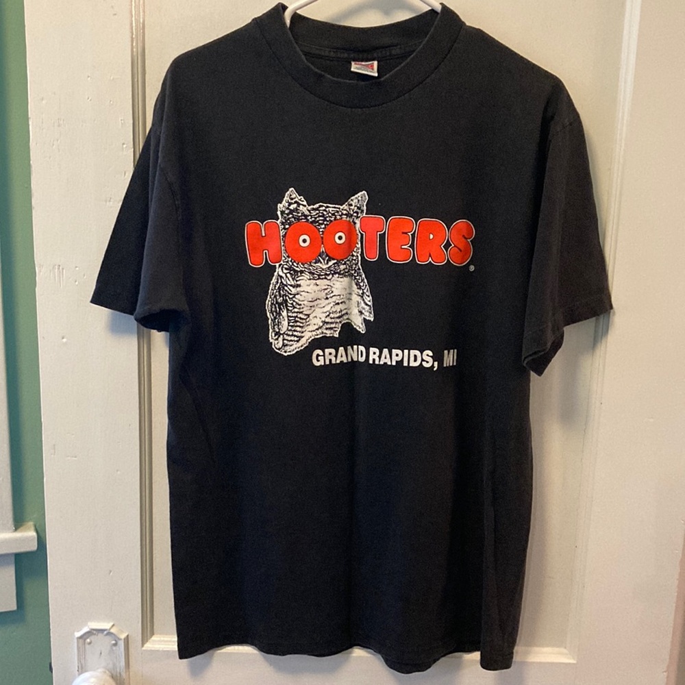Vintage Hooters "Grand Rapids" T-Shirt
